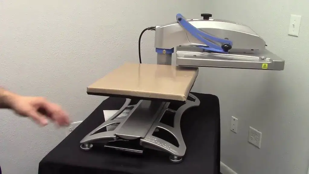 Vinyl heat press machine